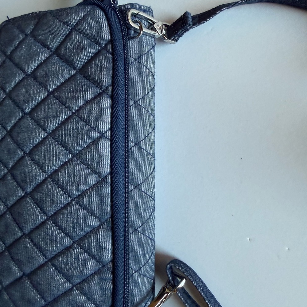 Vera Bradley Quilted Crossbody Wallet Purse - Denim Blue, Loads of Pockets! - Picture 7 of 8